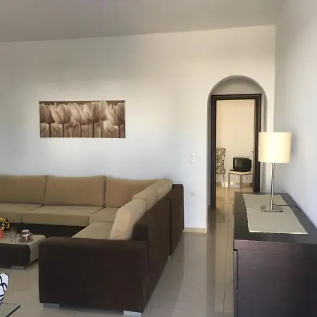 Boussetil Apartment Tinos