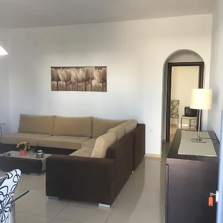 Apartment Boussetil Tinos