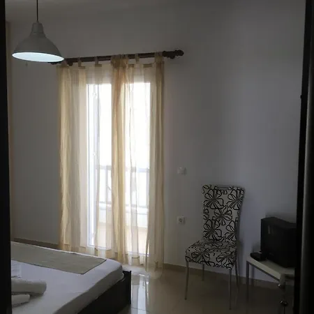 Boussetil * Τήνος